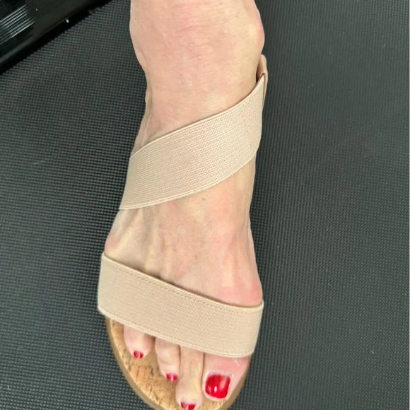 Steve Madden Beige Elastic Strap Sandals, Size 7 - Picture 3 of 5